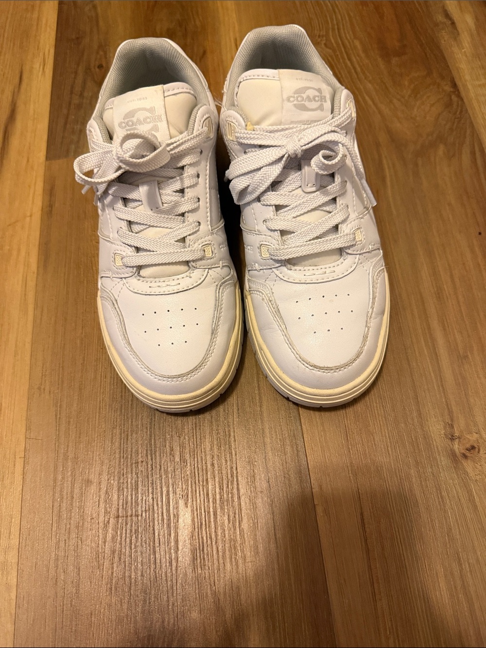 Coach Women’s Cream & White Low-Top Leather Sneakers